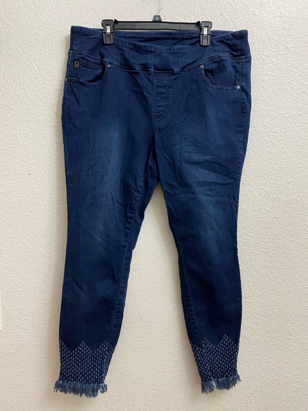 Belle by Kim Gravel 20W Pull-On Embellished Hem Crop Jeans